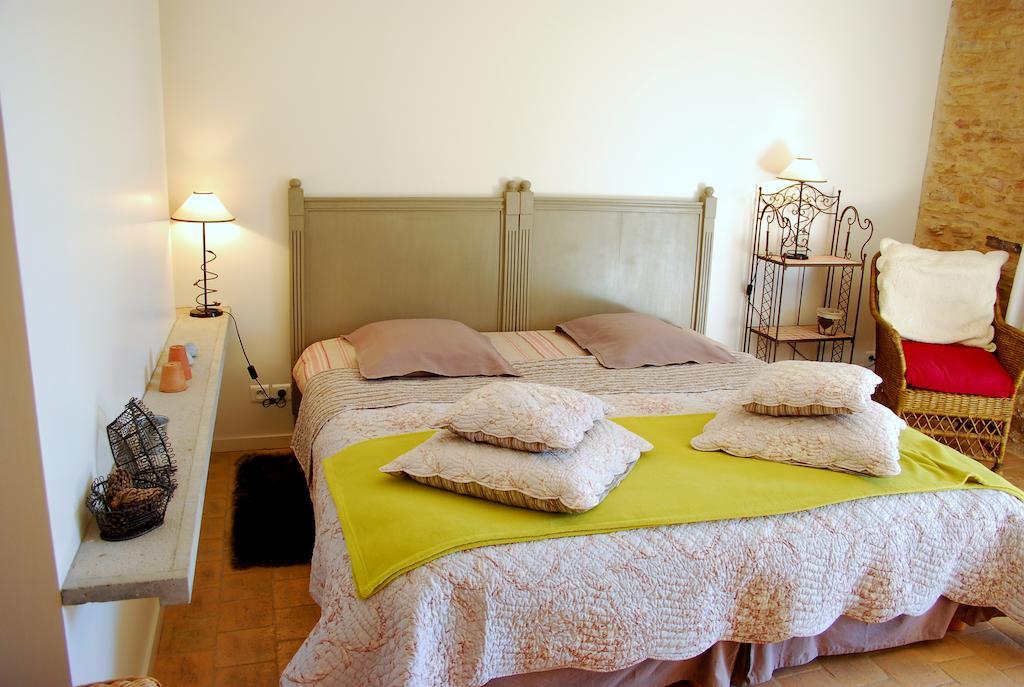 Clos De Pomeir Hostal Pommiers  Habitación foto