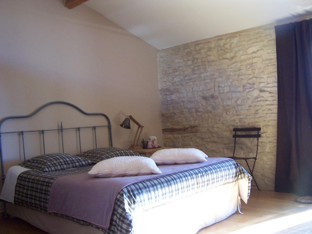 Clos De Pomeir Hostal Pommiers  Habitación foto