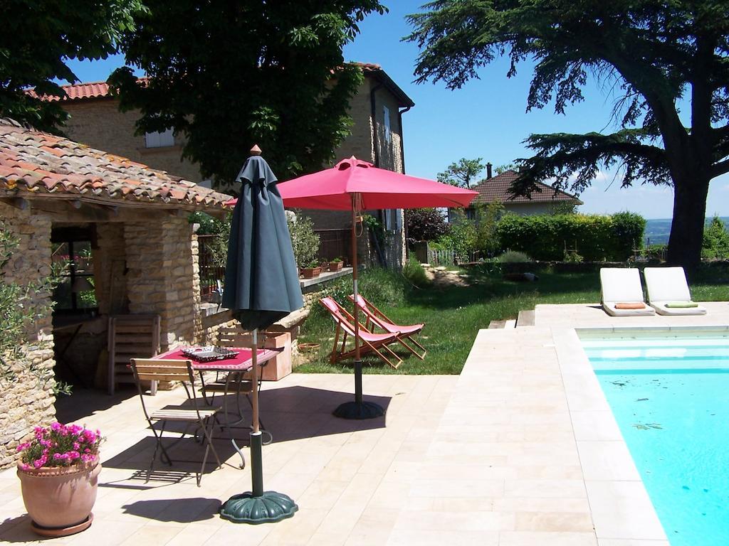 Clos De Pomeir Hostal Pommiers  Exterior foto